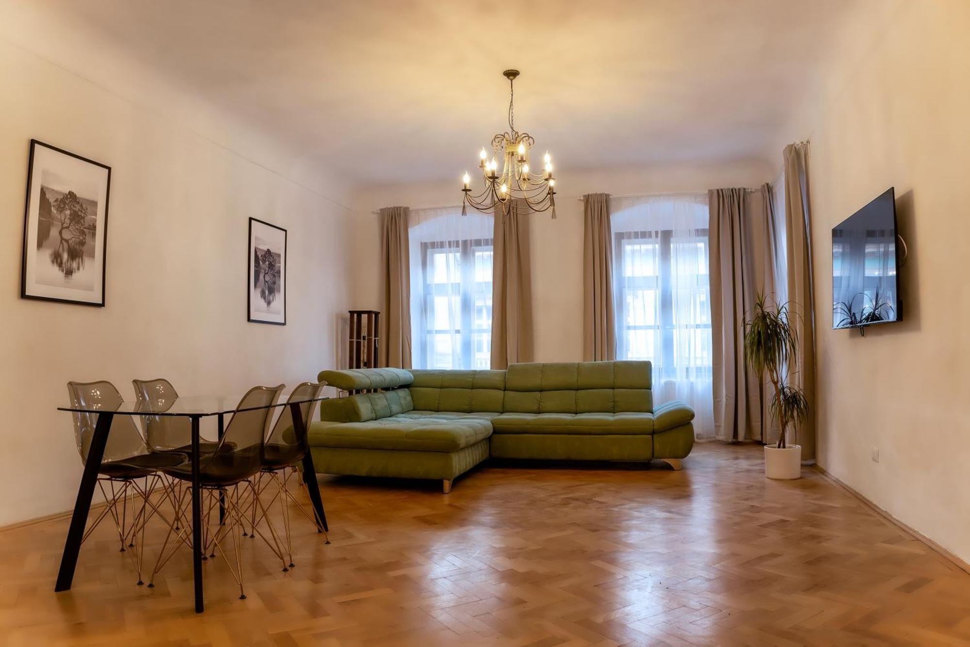 Hirscher Apartments Брашов Экстерьер фото