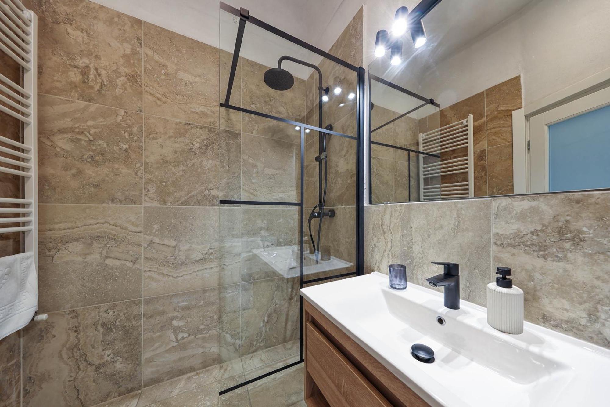 Hirscher Apartments Брашов Номер фото