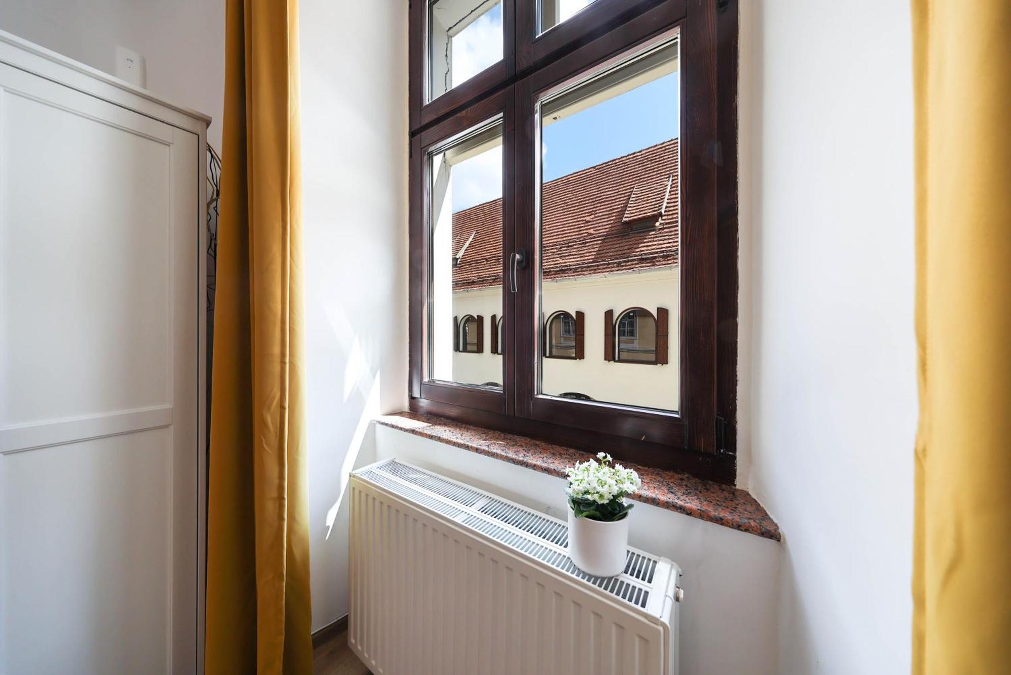 Hirscher Apartments Брашов Номер фото