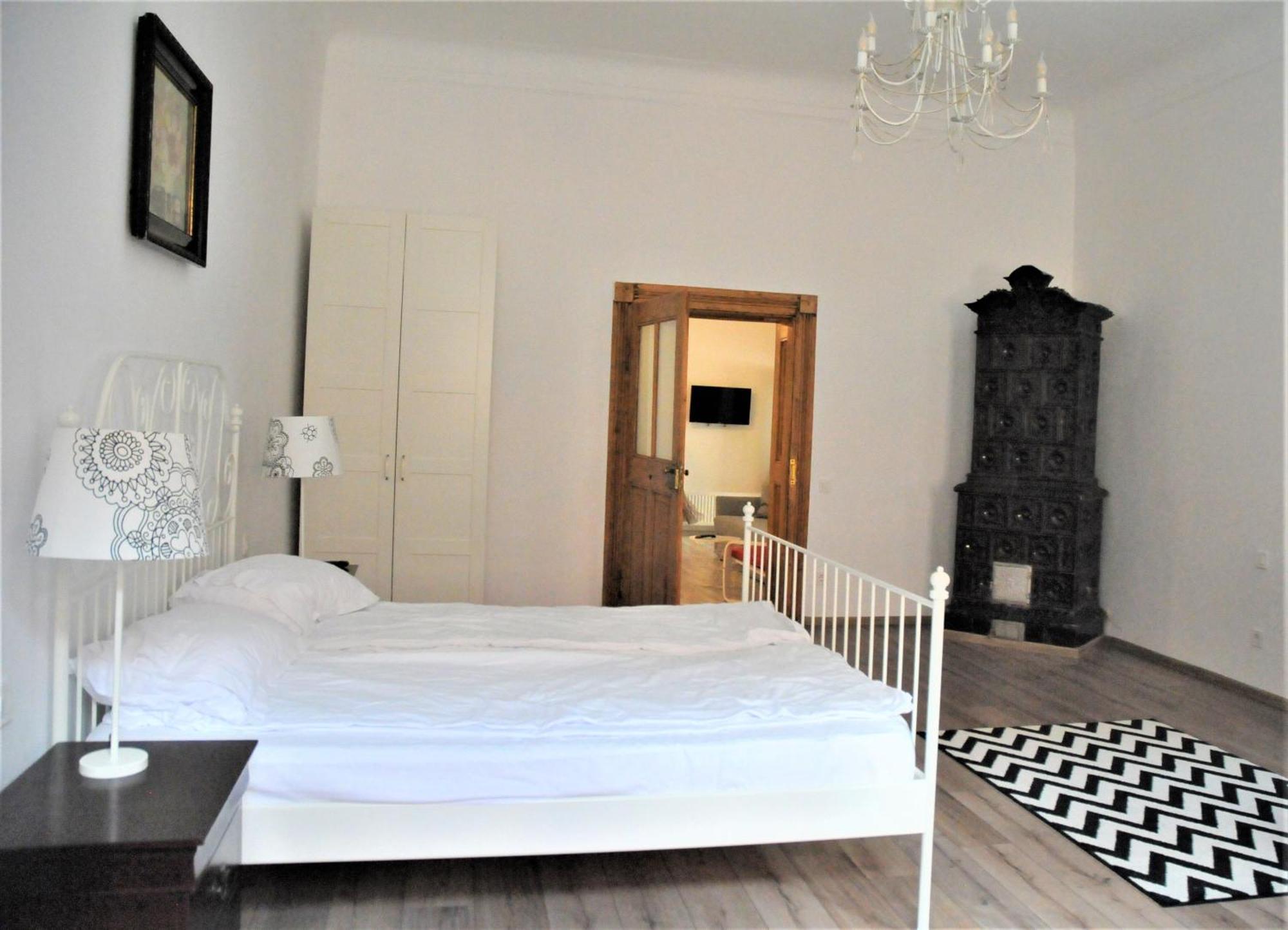 Hirscher Apartments Брашов Номер фото