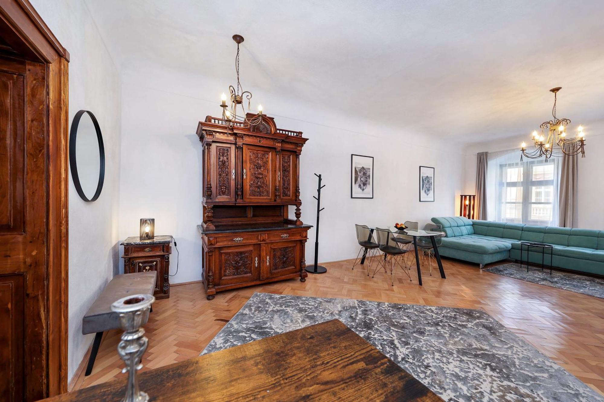 Hirscher Apartments Брашов Экстерьер фото