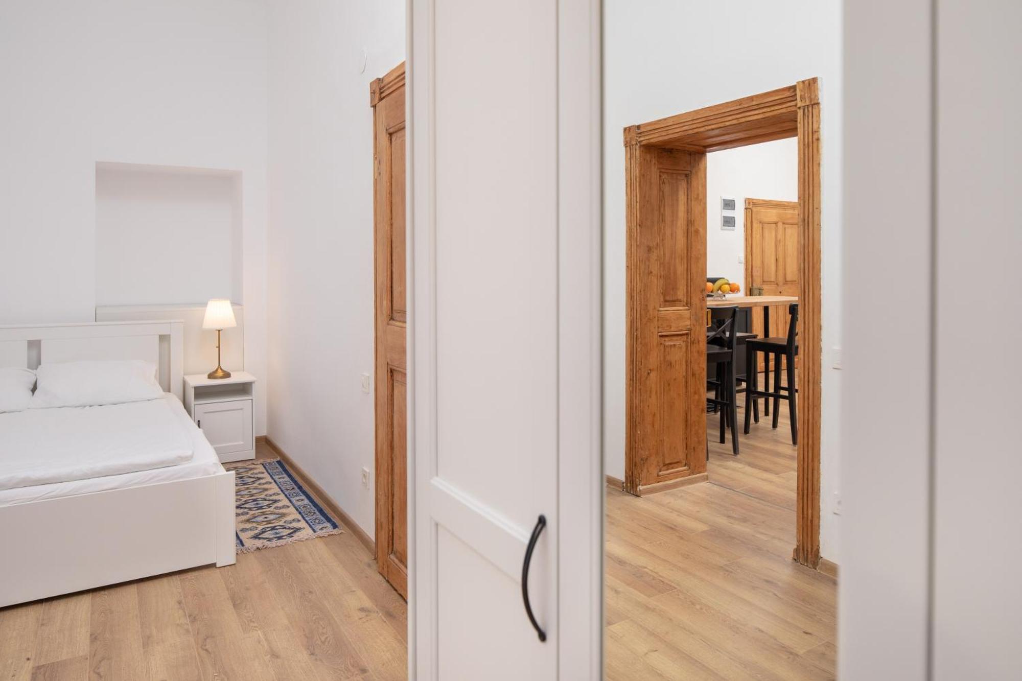 Hirscher Apartments Брашов Экстерьер фото