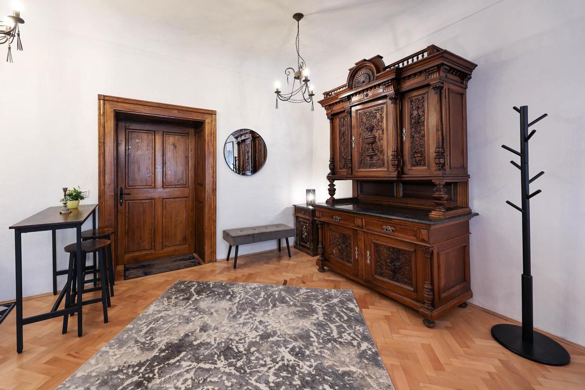 Hirscher Apartments Брашов Экстерьер фото